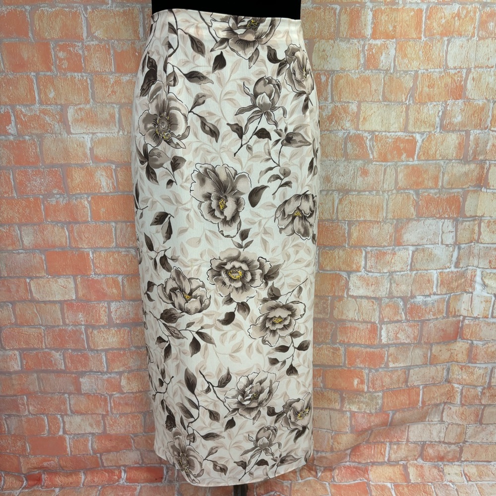 Laura Scott Vintage Floral Crepe Midi Skirt